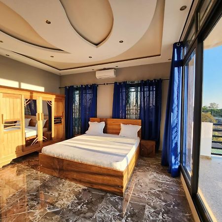 Ocean Heaven Hotel 马哈赞加 外观 照片