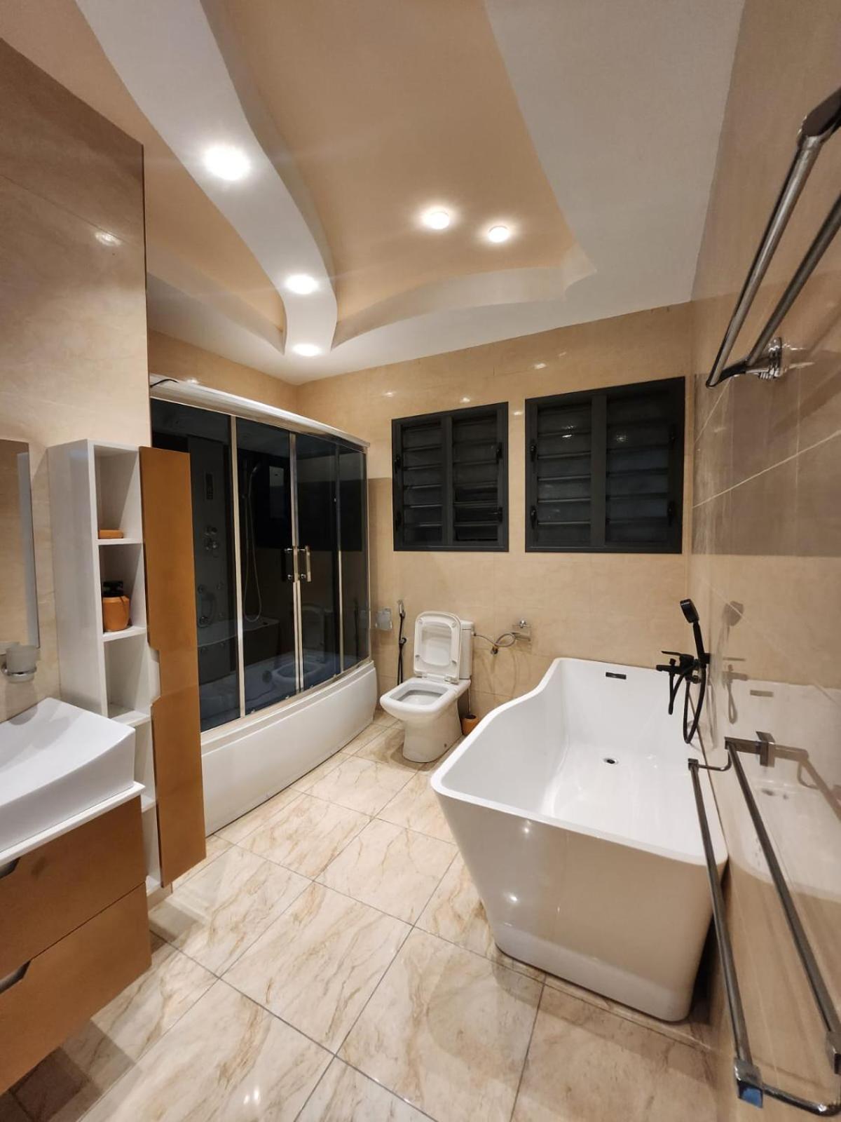 Ocean Heaven Hotel 马哈赞加 外观 照片